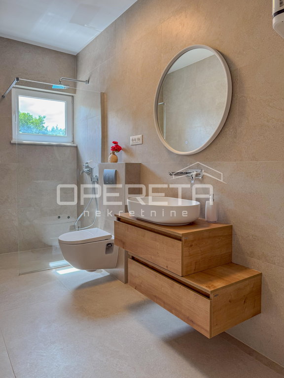 OPERETA 595851
