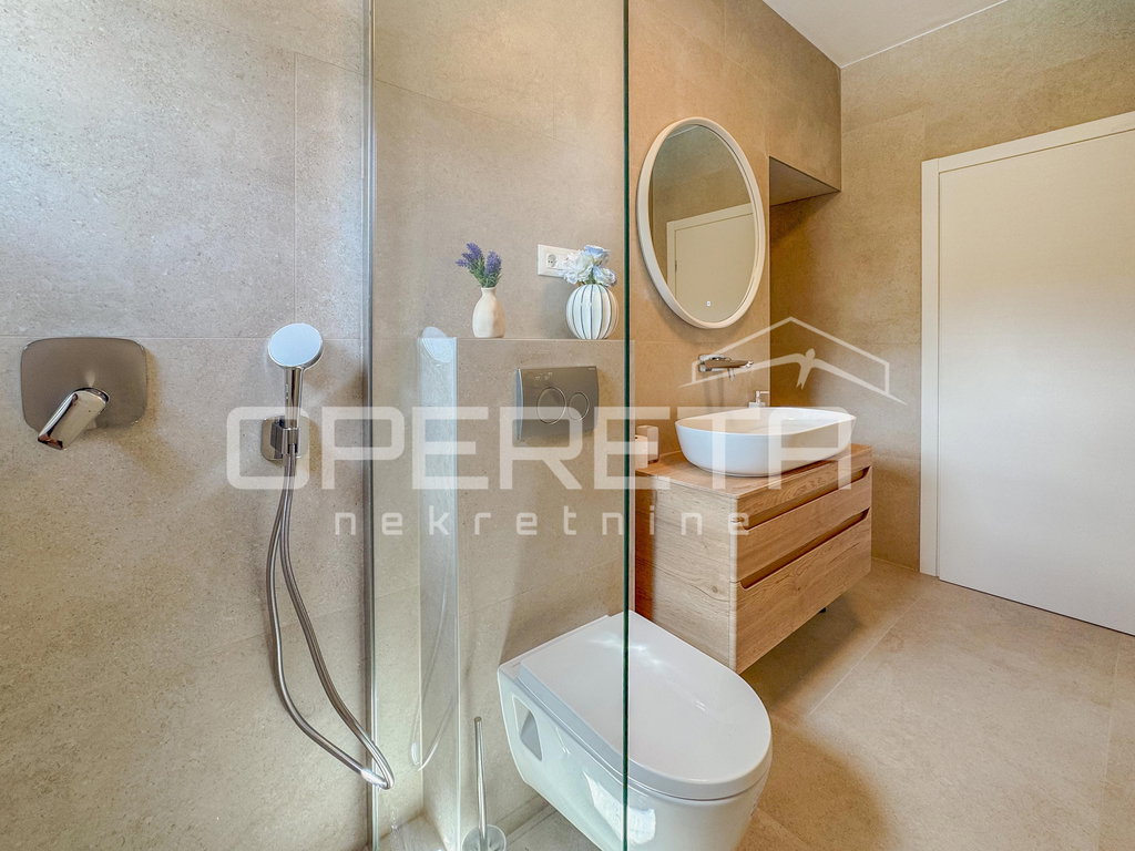 OPERETA 595855