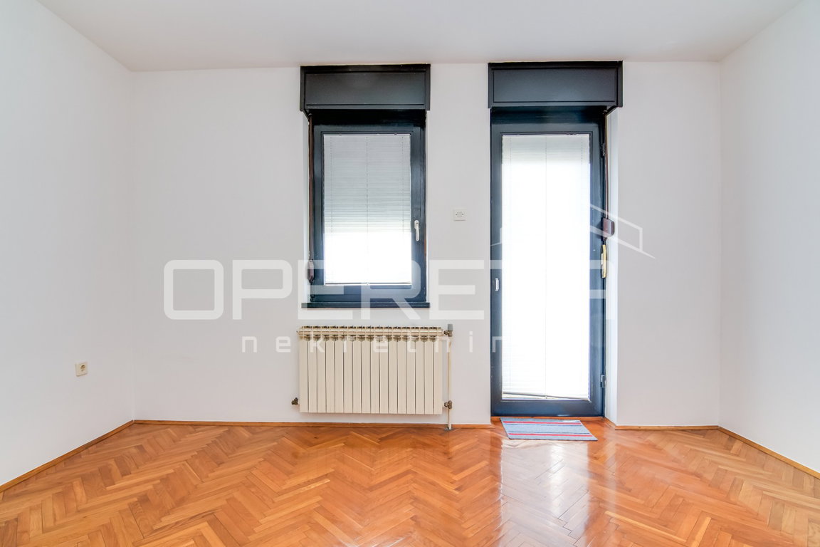 OPERETA 595936