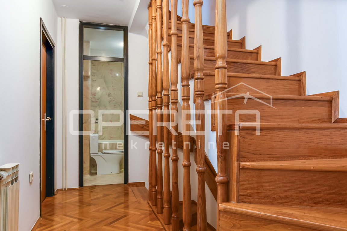 OPERETA 595941