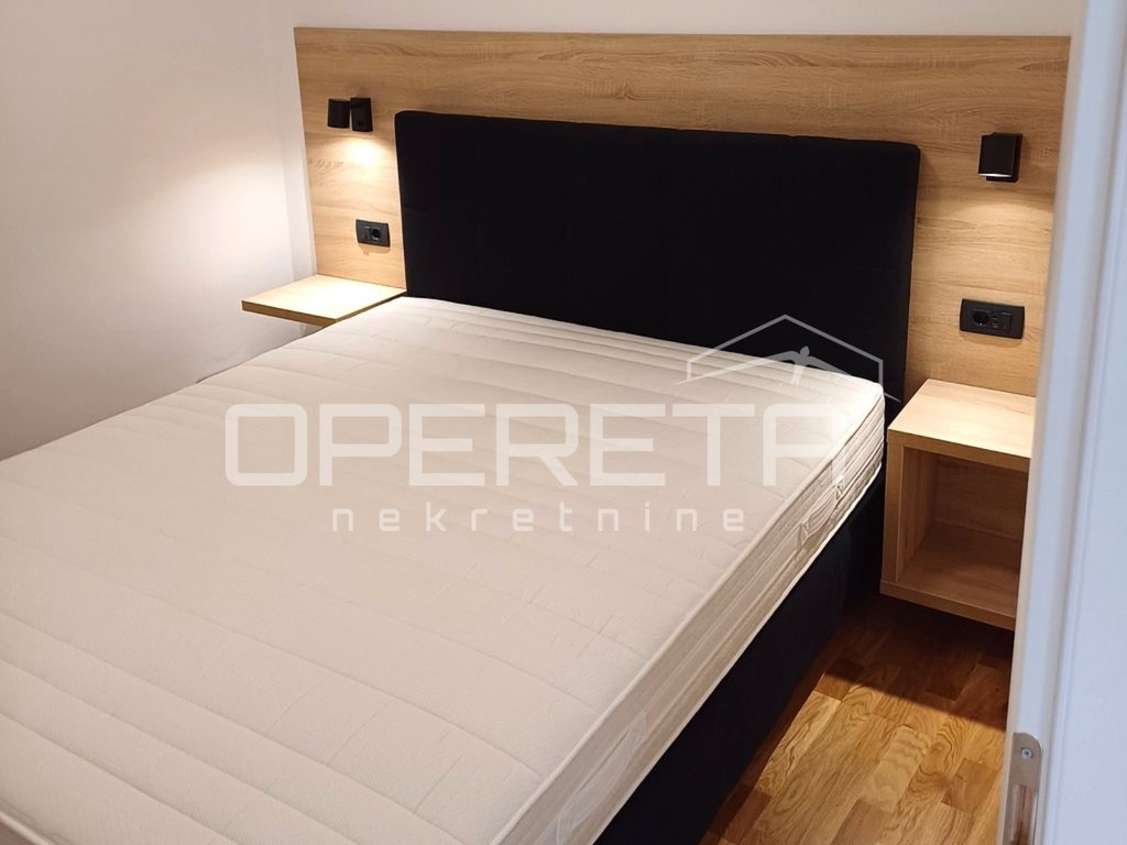 OPERETA 597264