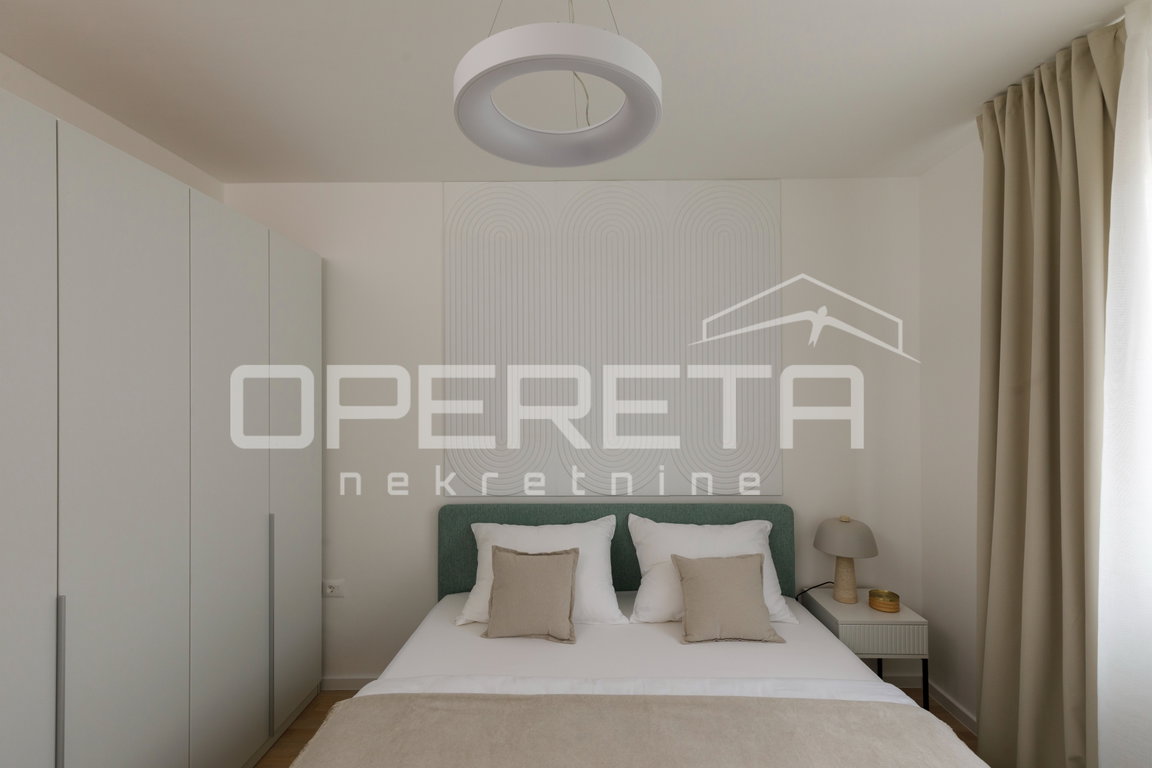 OPERETA 598057
