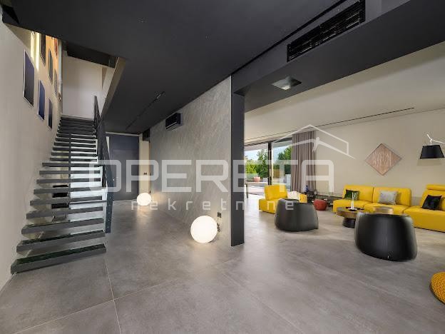 OPERETA 598144