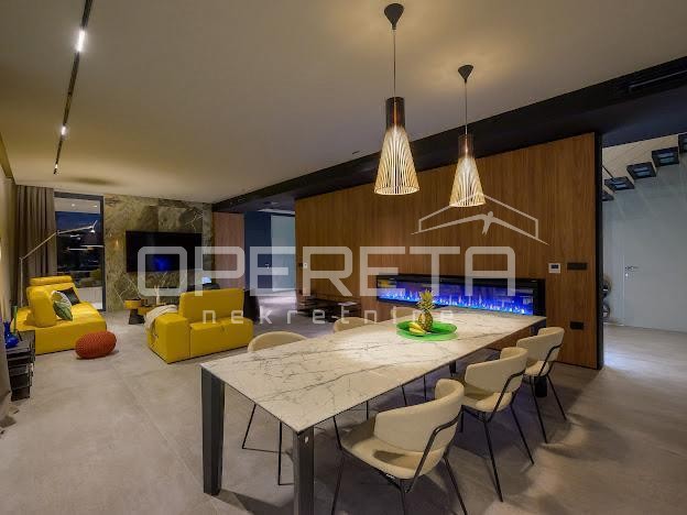 OPERETA 598160