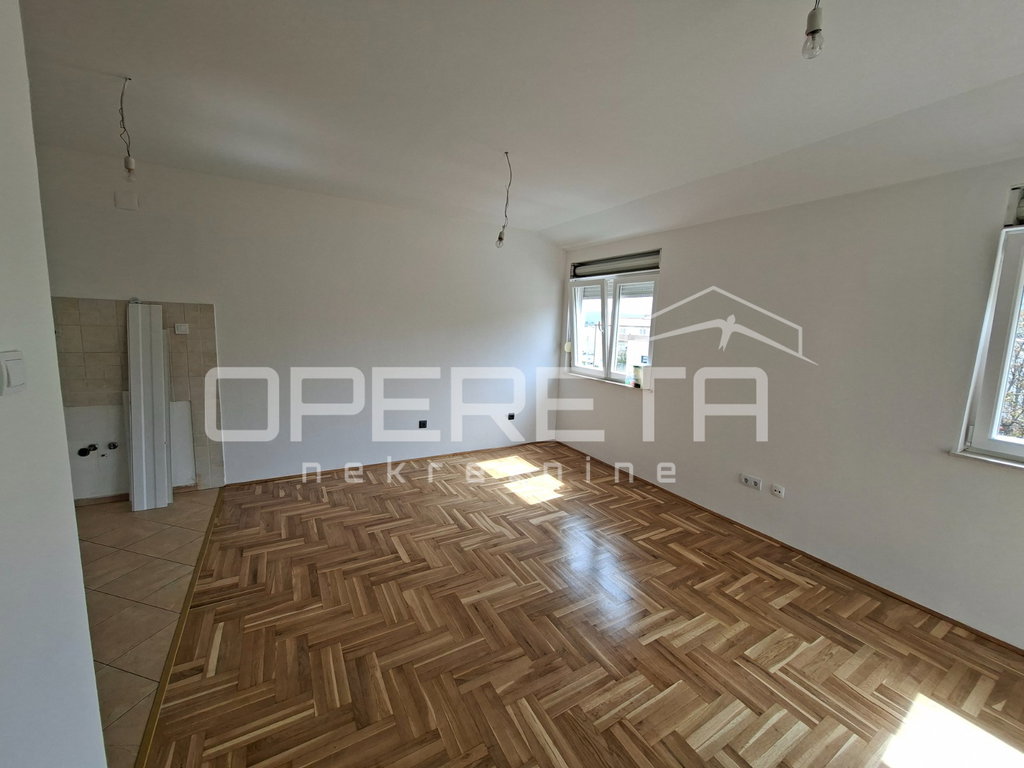 OPERETA 598215