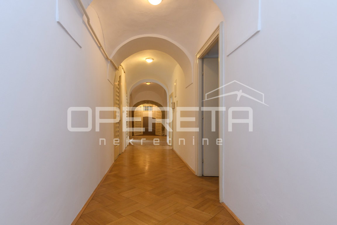 OPERETA 598283