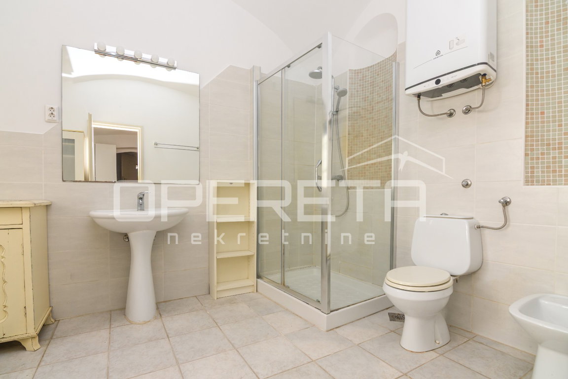 OPERETA 598291