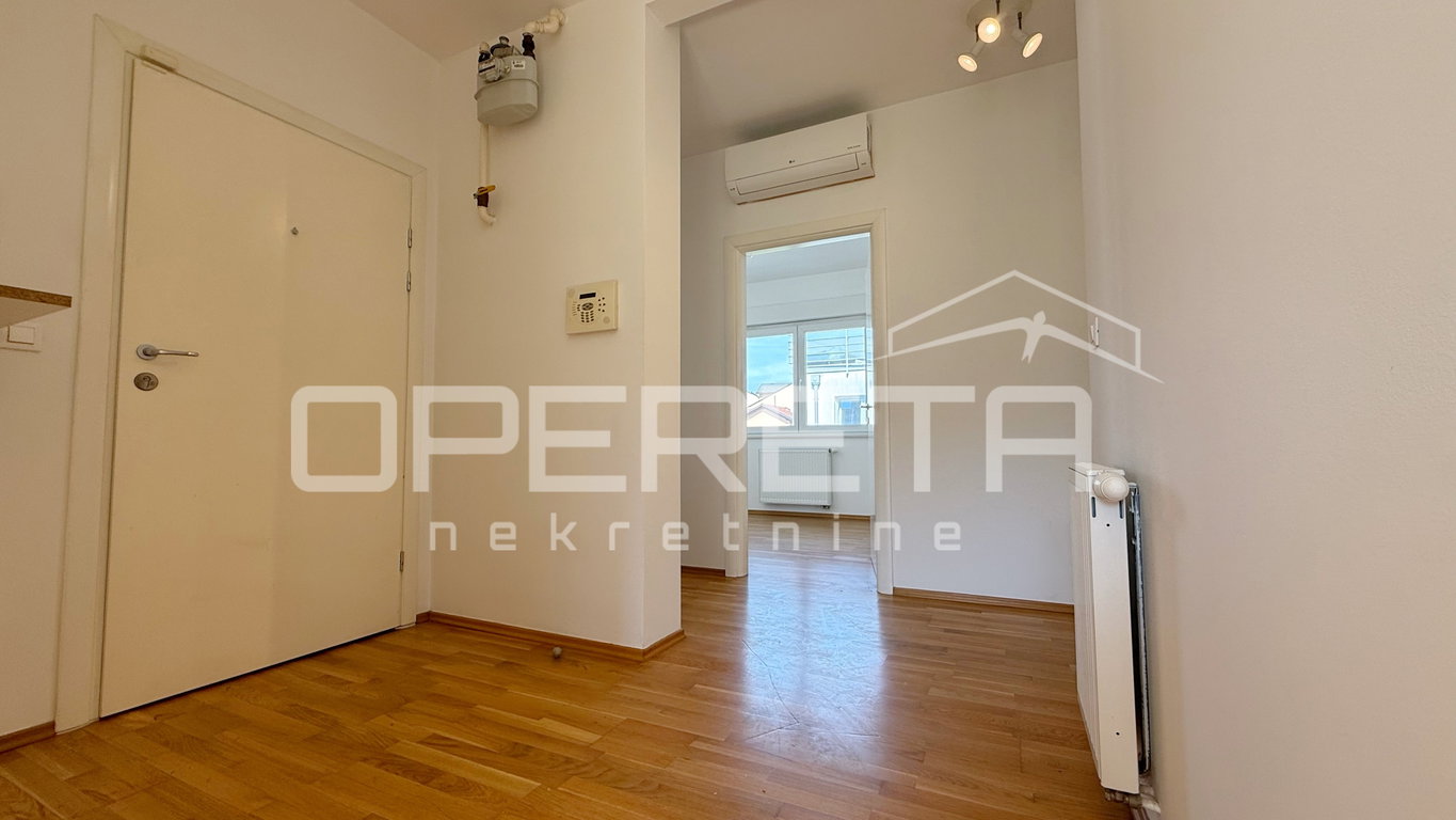 OPERETA 598560