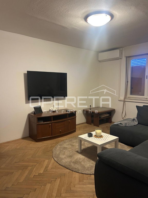 OPERETA 598618