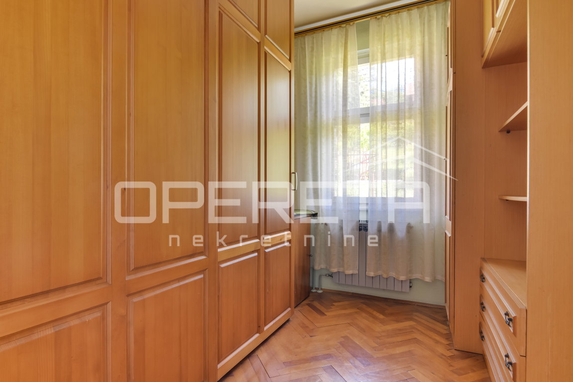 OPERETA 598675