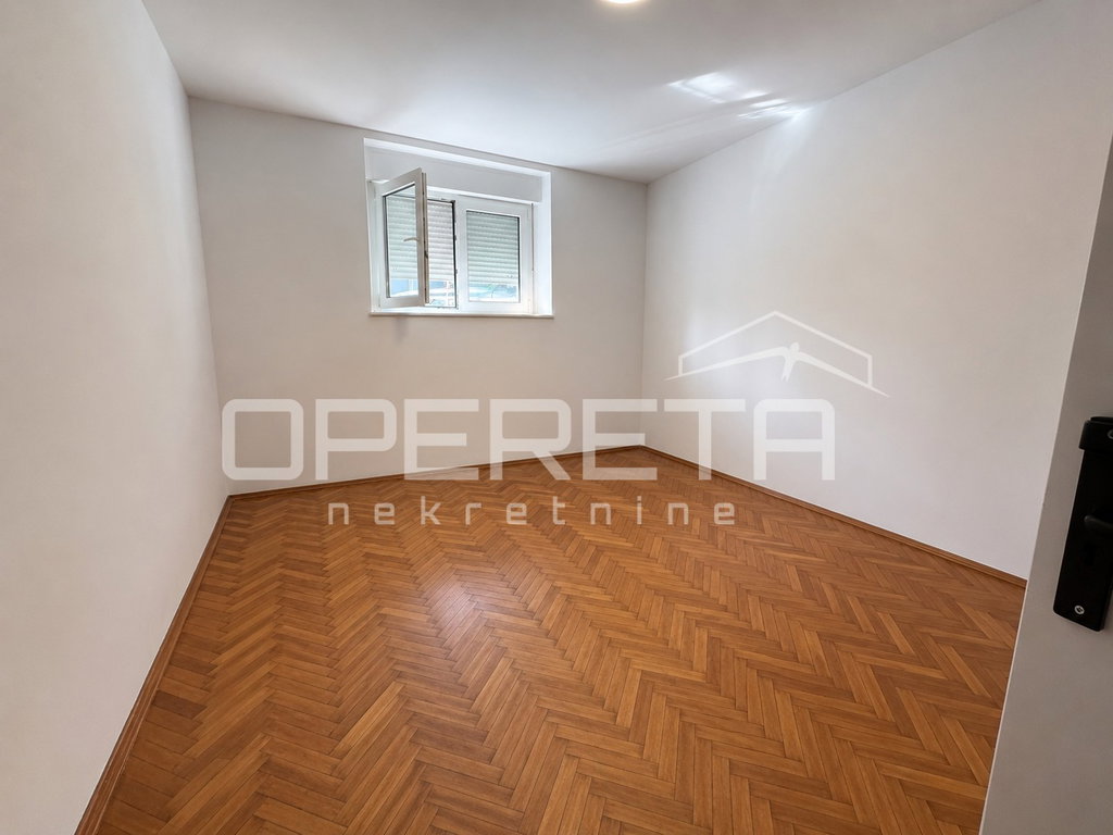 OPERETA 598701