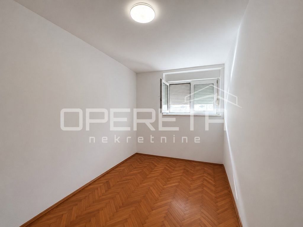 OPERETA 598703