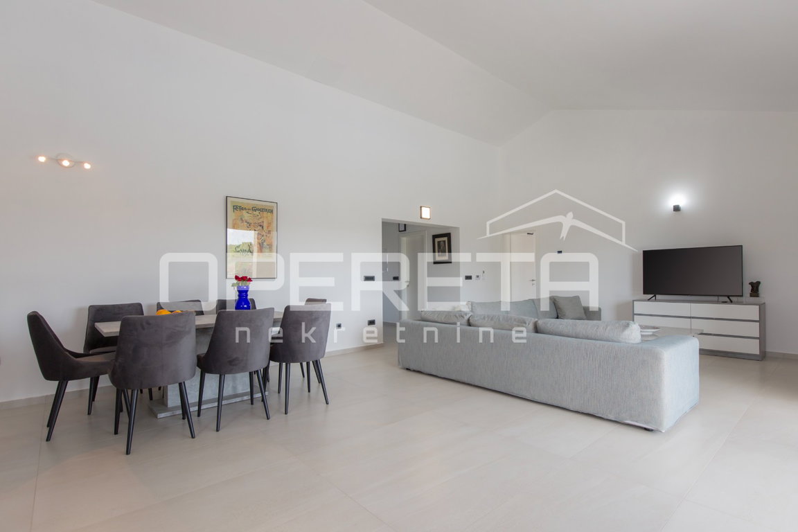 OPERETA 598846