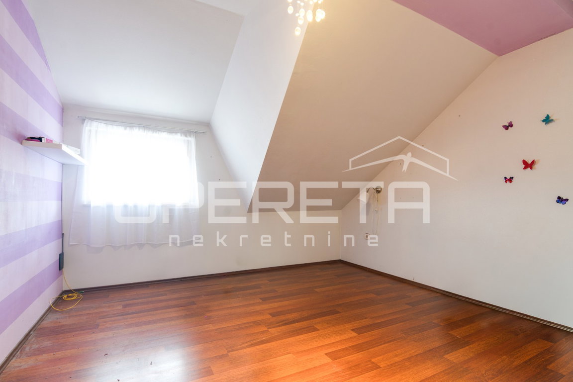 OPERETA 598898