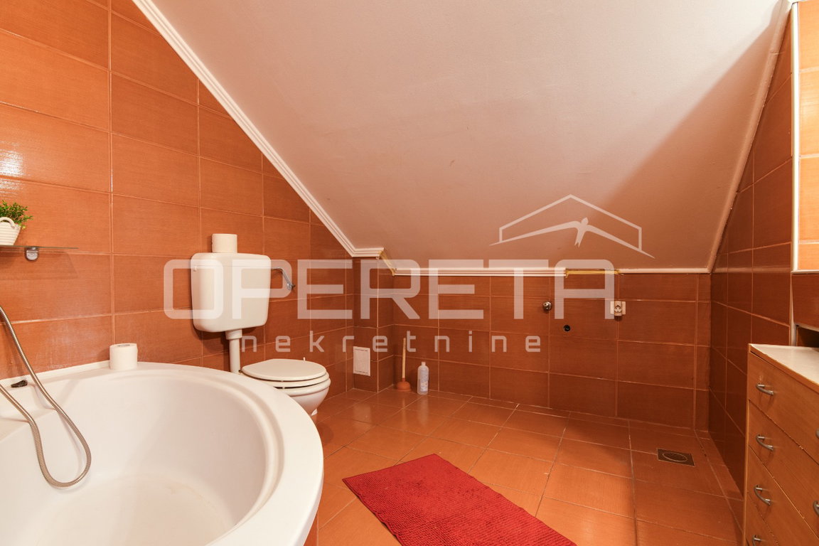 OPERETA 598912