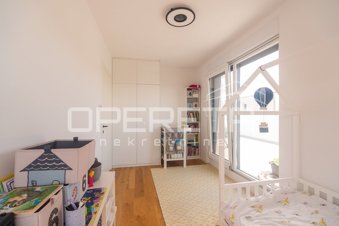OPERETA 599580