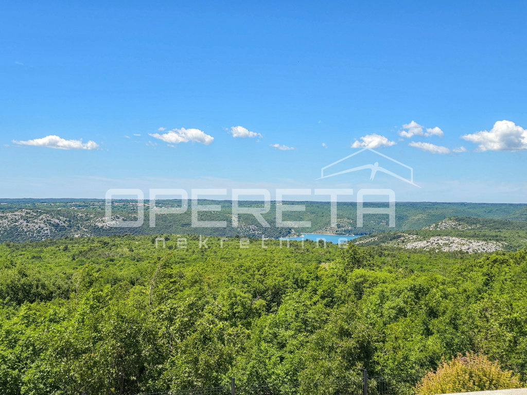 OPERETA 599640