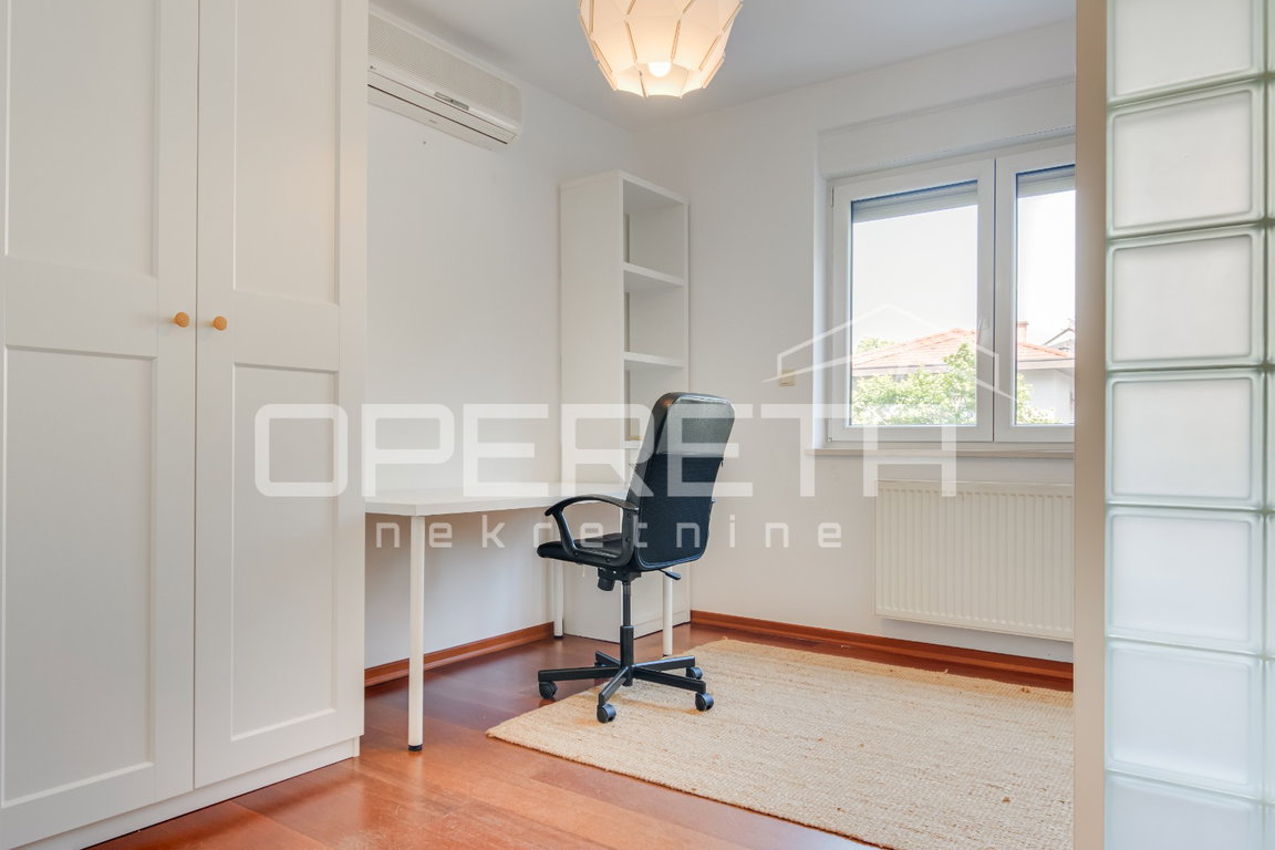 OPERETA 600975