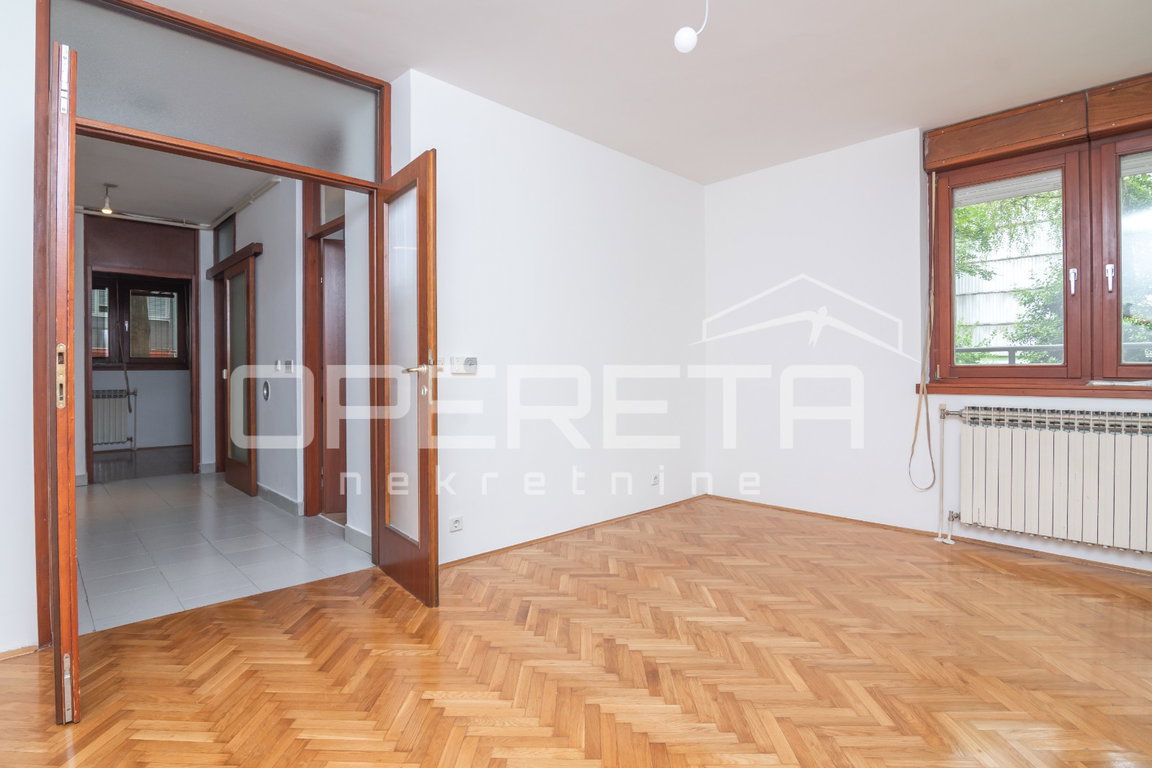 OPERETA 606556