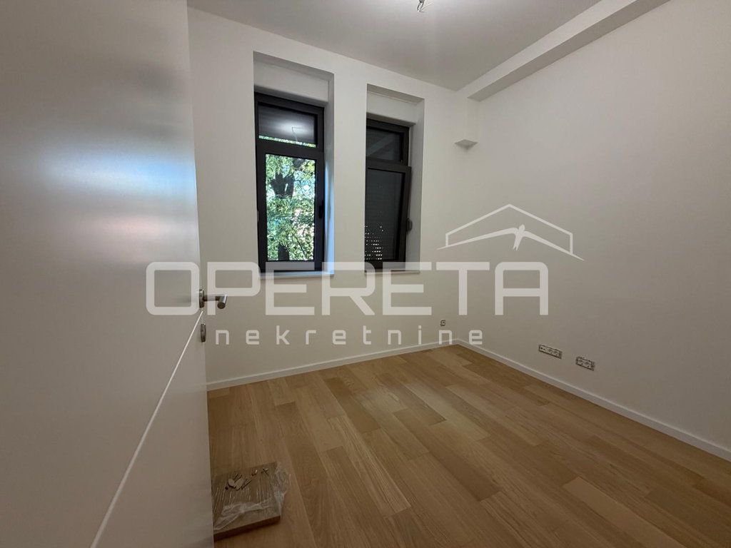 OPERETA 606814