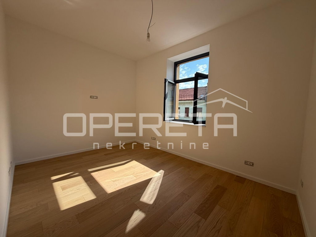 OPERETA 606819