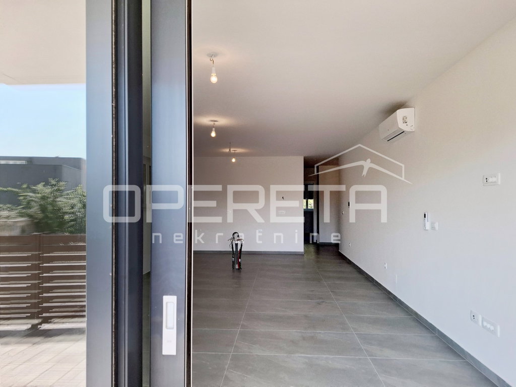 OPERETA 607315