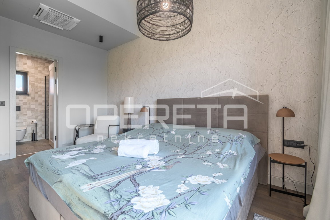 OPERETA 607385