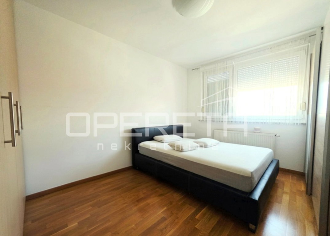 OPERETA 607438