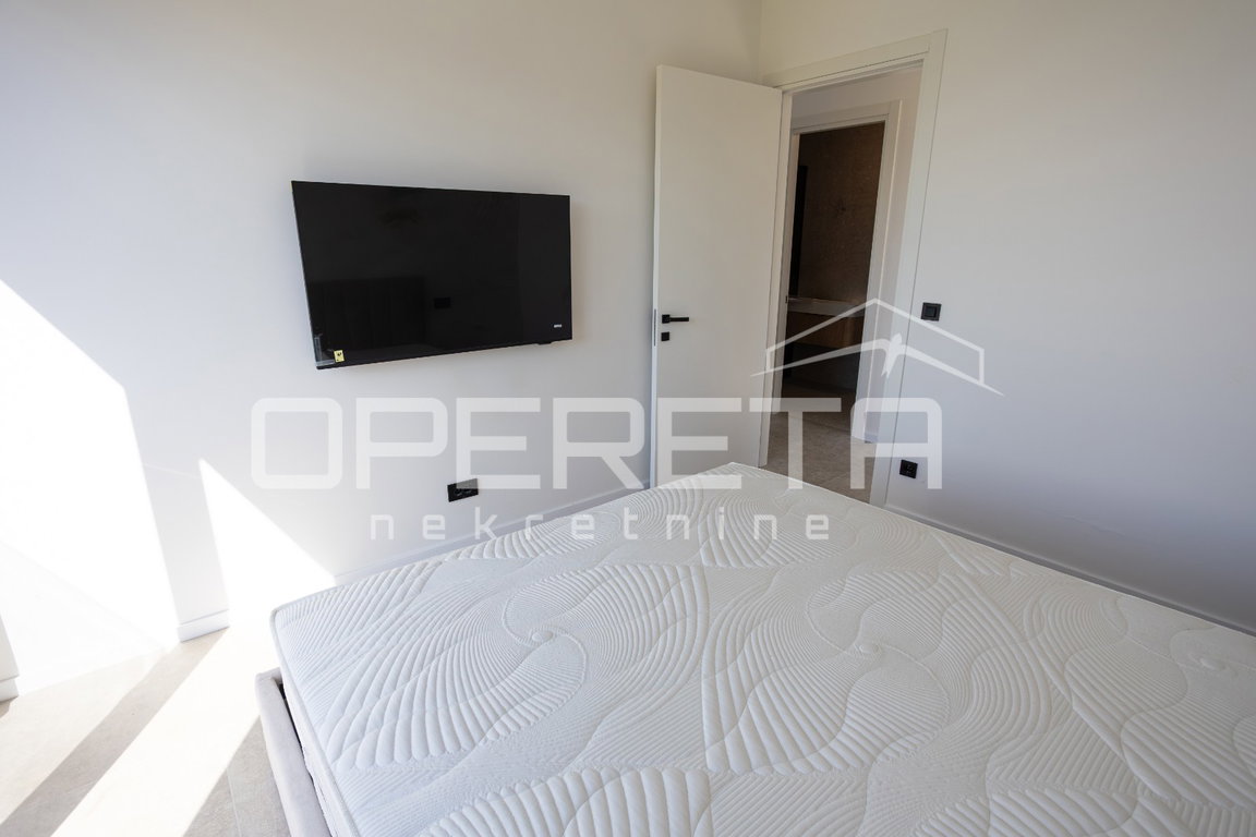 OPERETA 607488