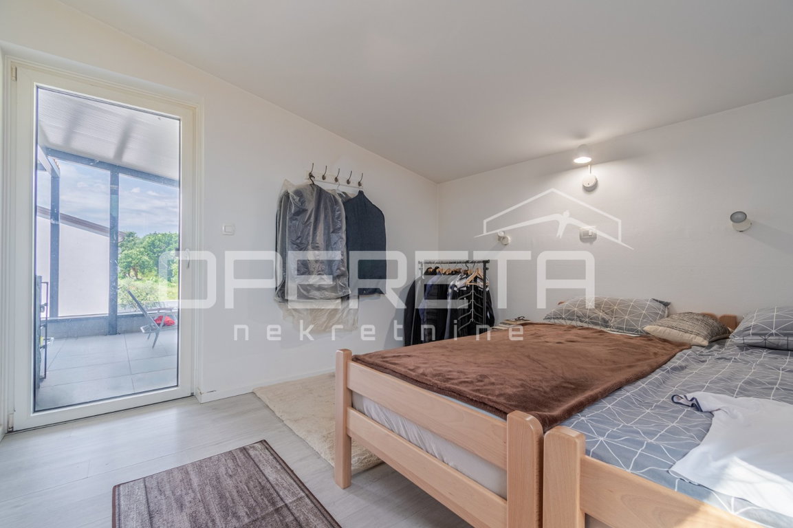 OPERETA 607608