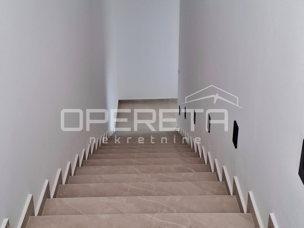 OPERETA 607844