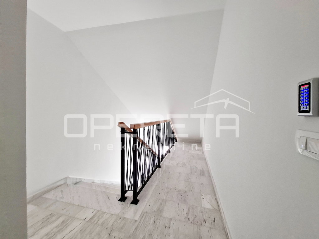 OPERETA 607860