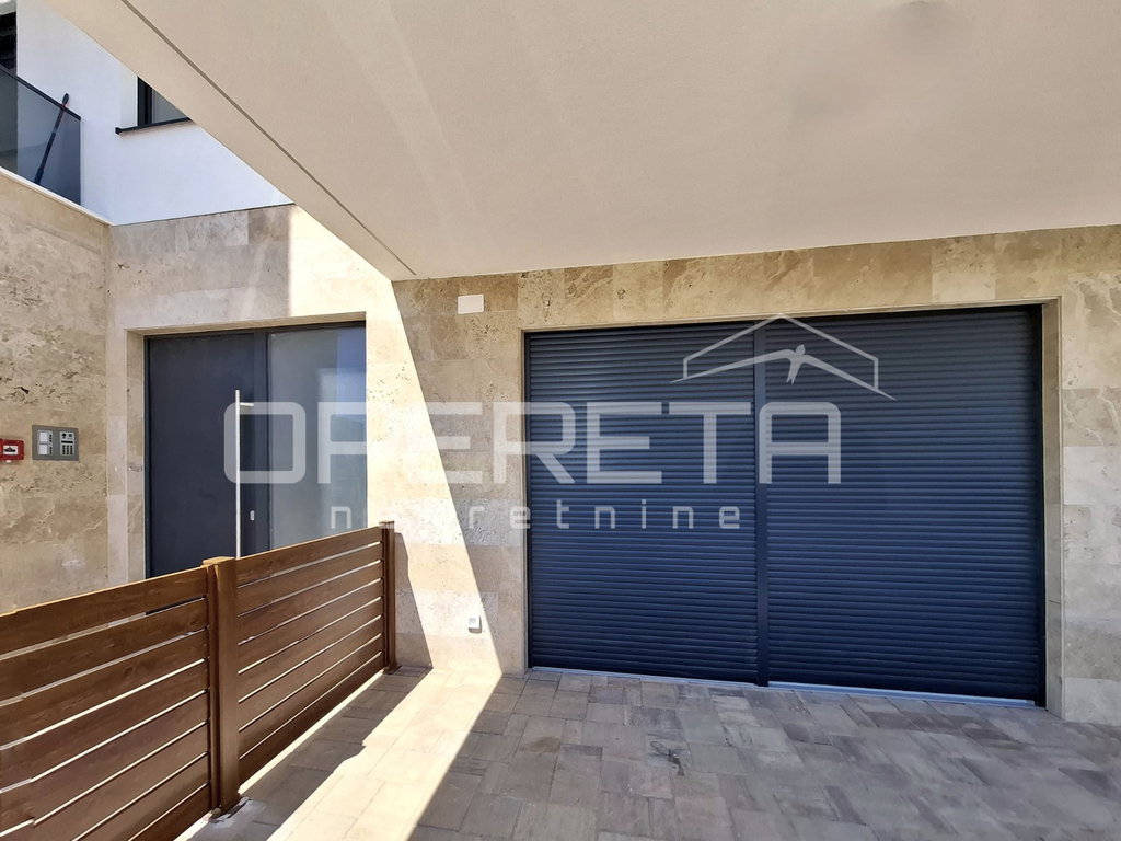 OPERETA 607870