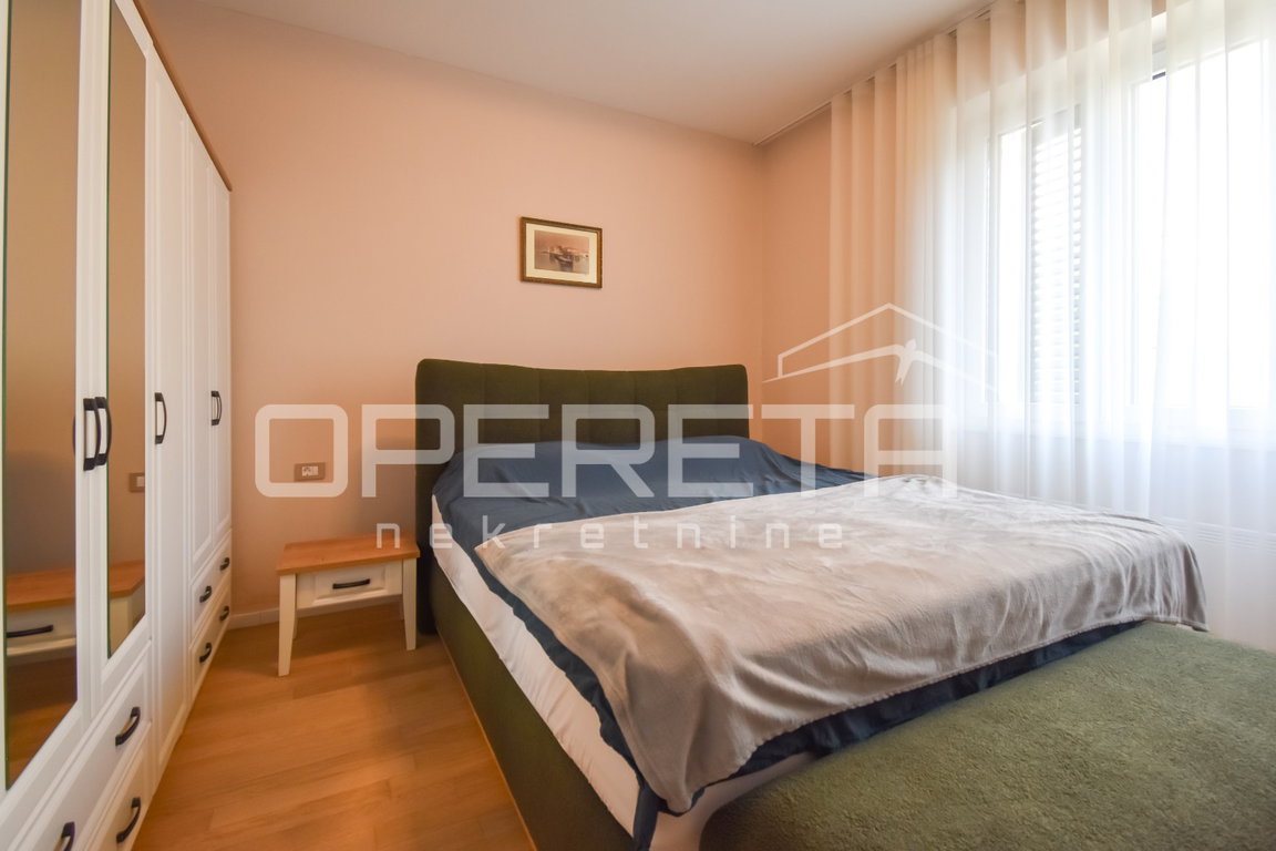 OPERETA 608217