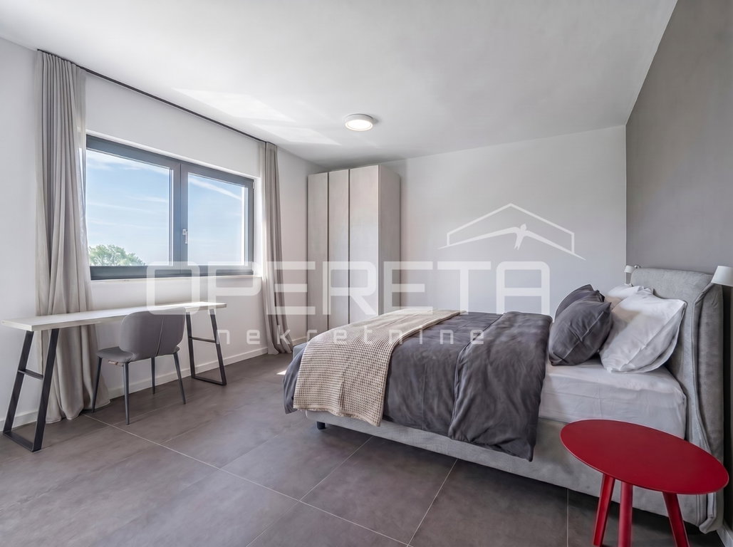 OPERETA 608269