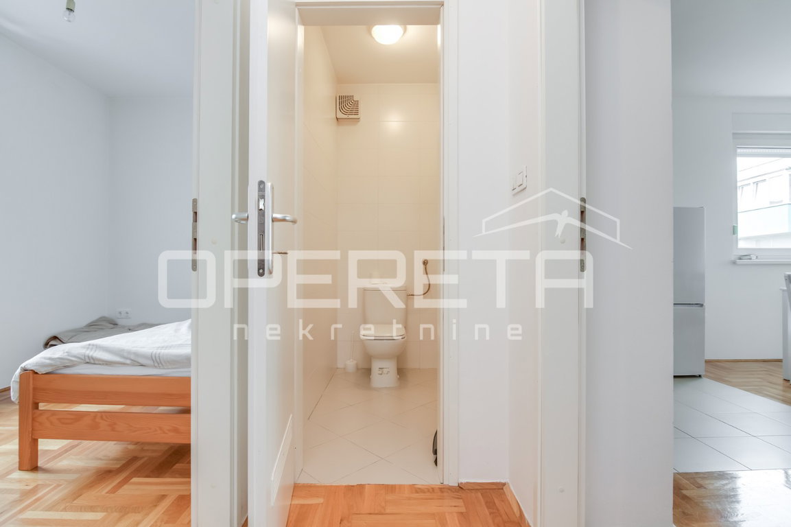 OPERETA 608359