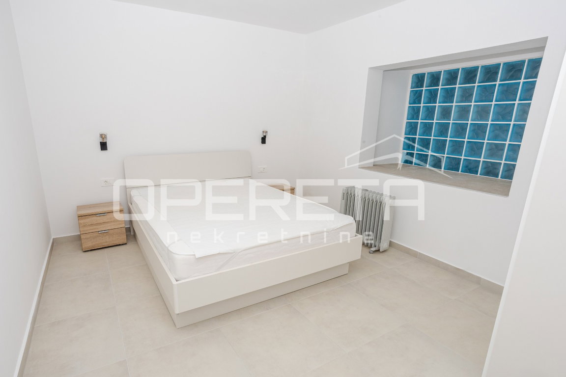 OPERETA 608383