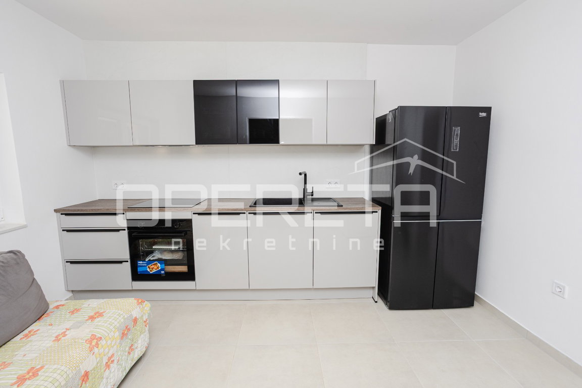 OPERETA 608410