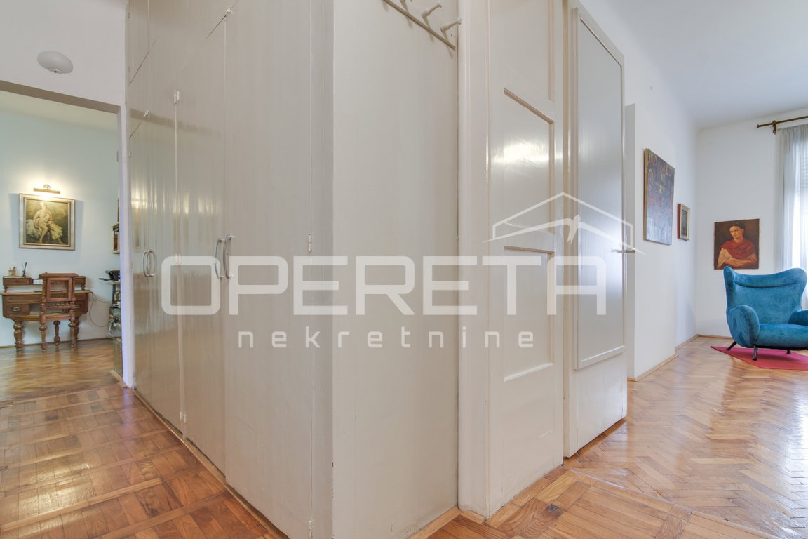 OPERETA 608481