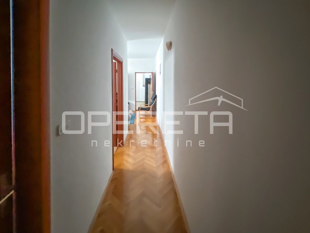 OPERETA 608520