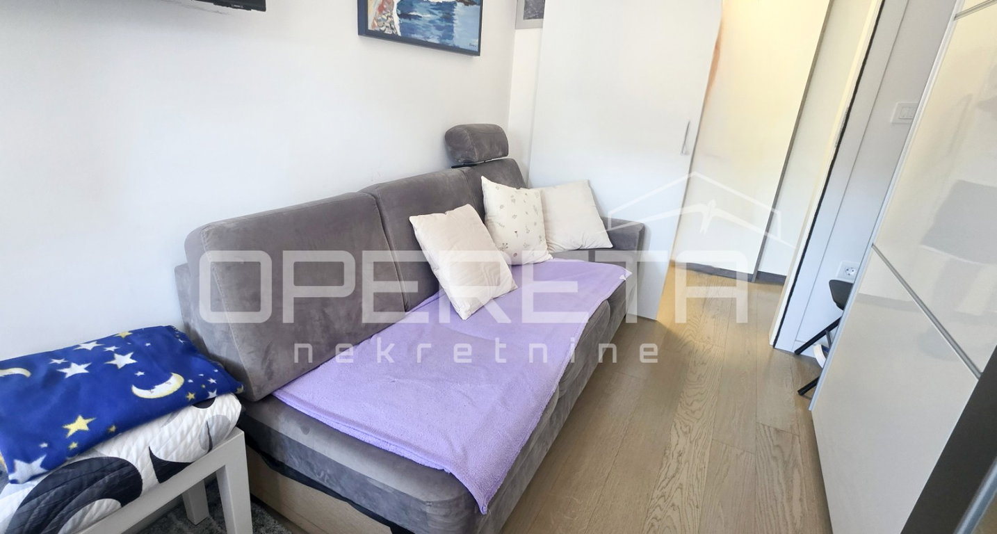 OPERETA 608537