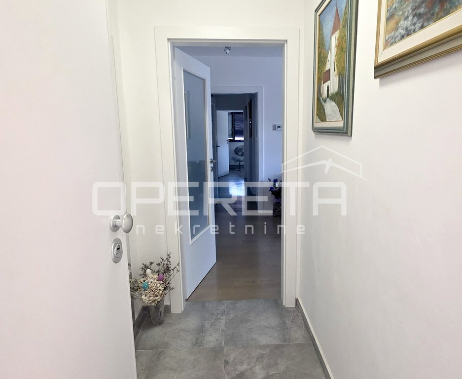 OPERETA 608538