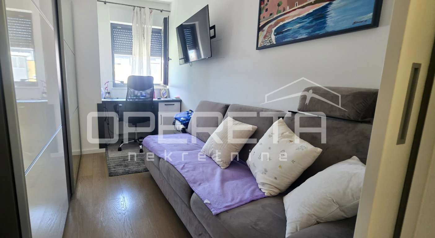 OPERETA 608541