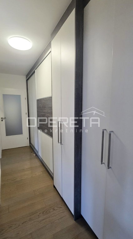 OPERETA 608544