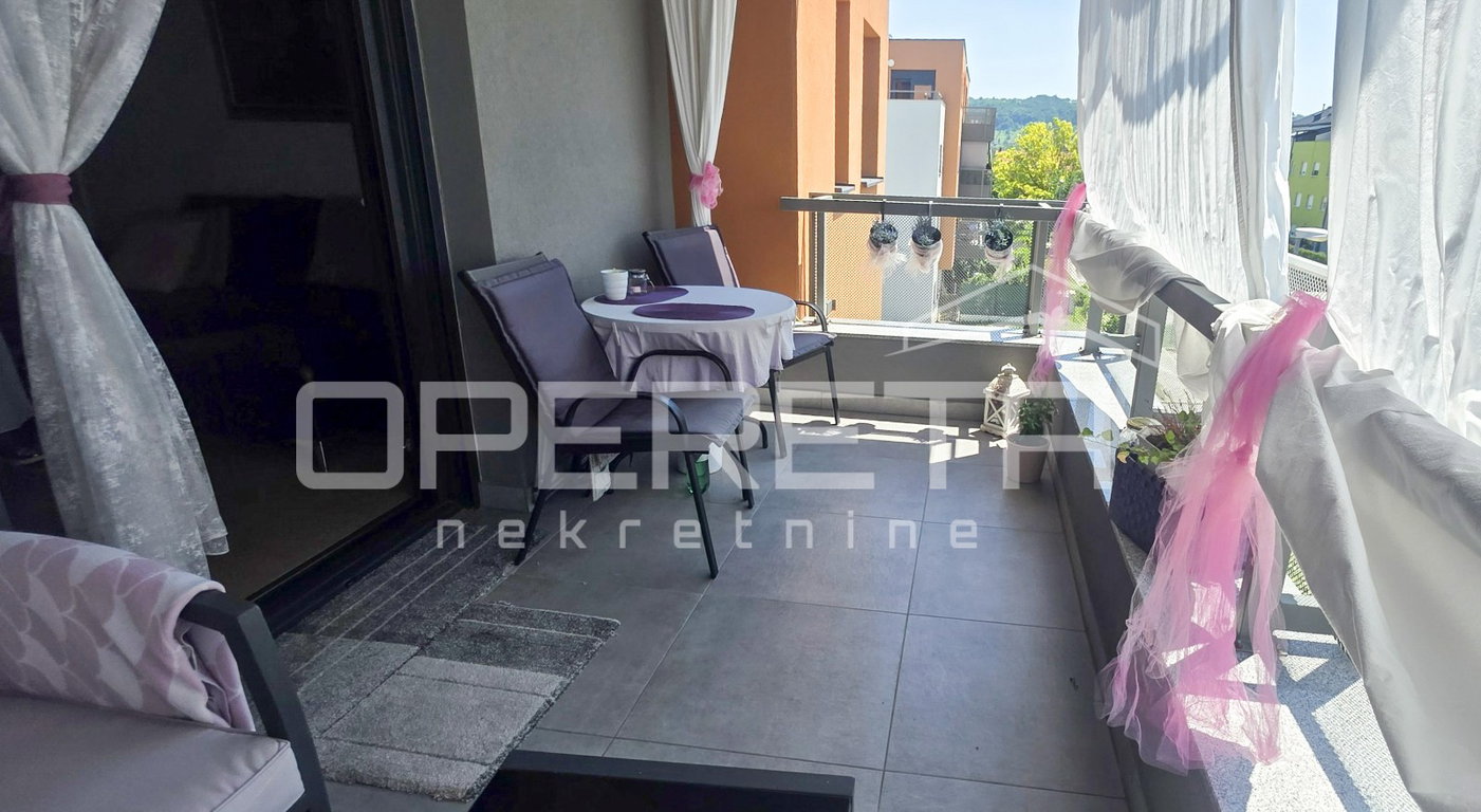 OPERETA 608549