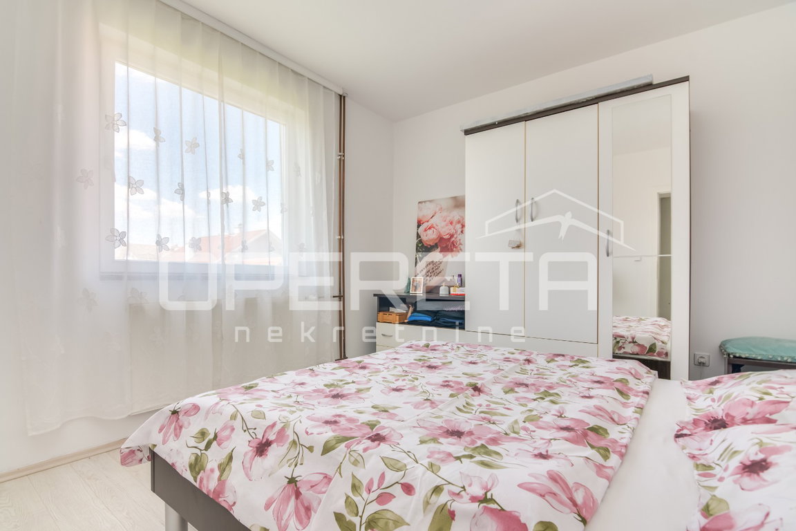 OPERETA 608787