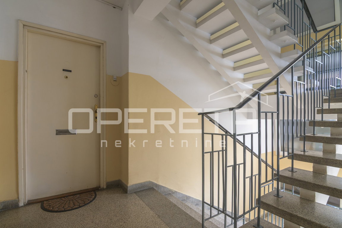 OPERETA 608829