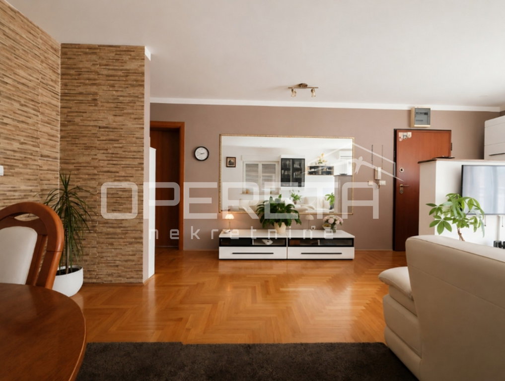 OPERETA 608992