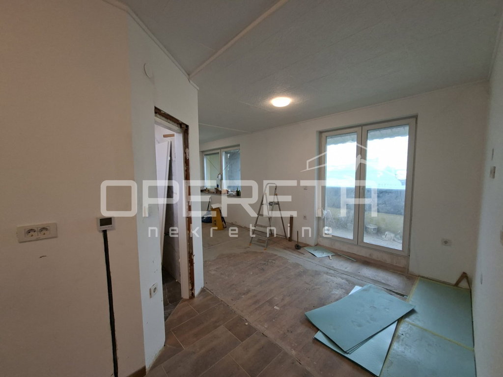 OPERETA 609057