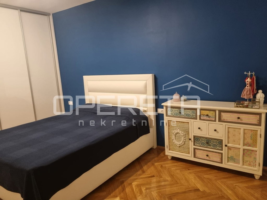 OPERETA 609379
